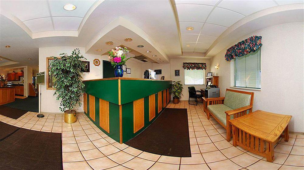 Quality Inn & Suites New Castle Buitenkant foto