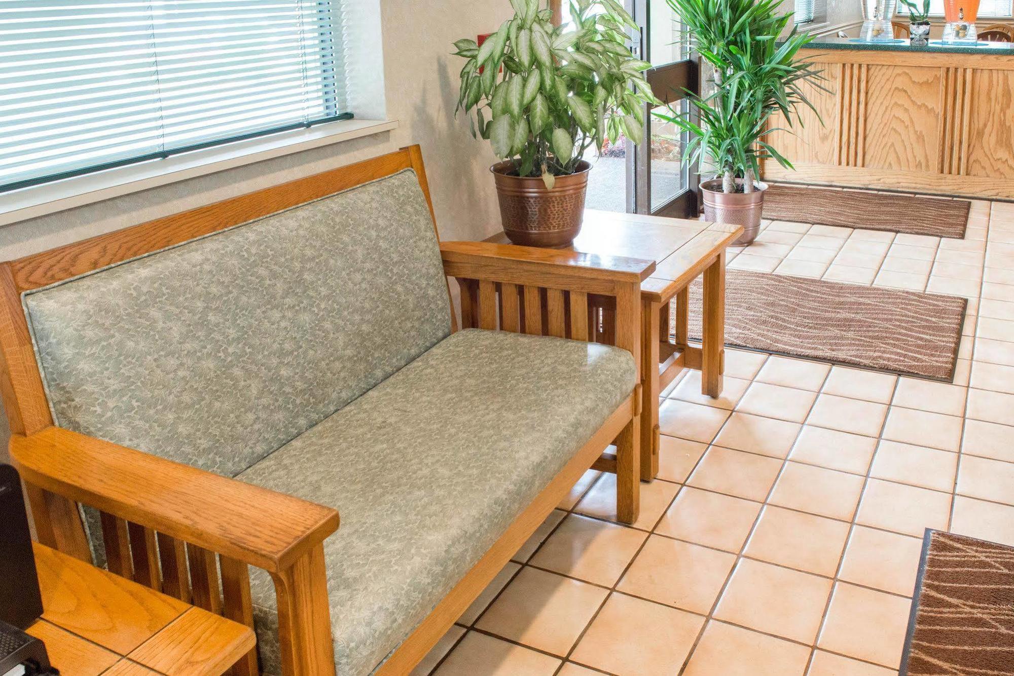 Quality Inn & Suites New Castle Buitenkant foto
