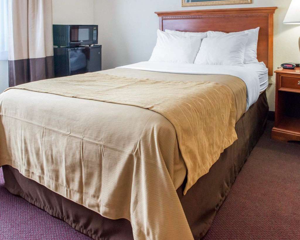 Quality Inn & Suites New Castle Kamer foto