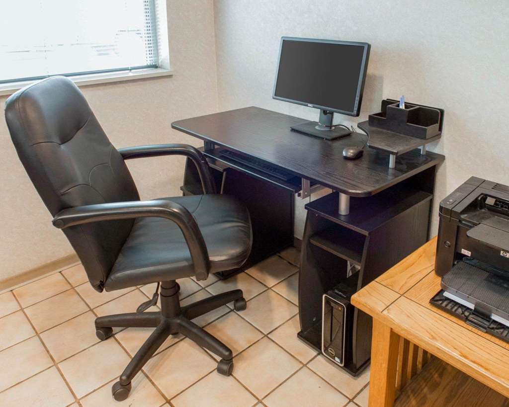 Quality Inn & Suites New Castle Faciliteiten foto