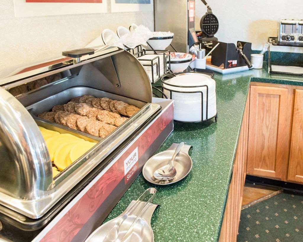 Quality Inn & Suites New Castle Restaurant foto